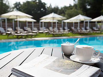 SOONWALD spa Wellnessgarten mit Außenpool