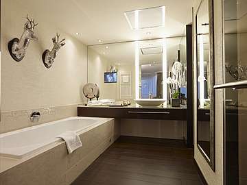 Badezimmer Superior Suite Wald