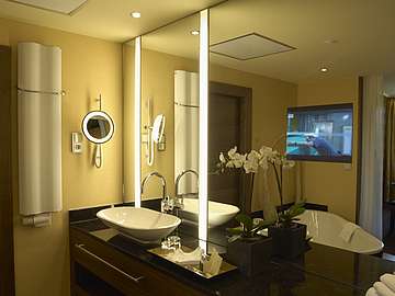 Badezimmer Superior Suite Erde