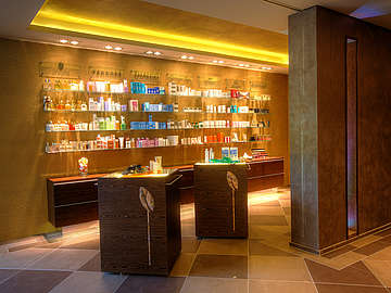 Clarins, Thalgo, retipalm, alessandro & St Barth in unserem SOONWALD spa Shop